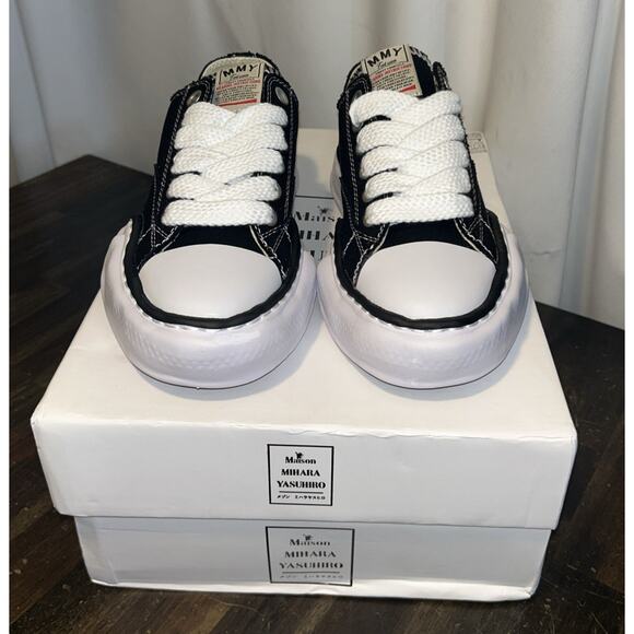 New In The Box Maison Mihara Yasuhiro OG Size 37 (US Women’s 6.5 to 7) - Picture 2 of 10